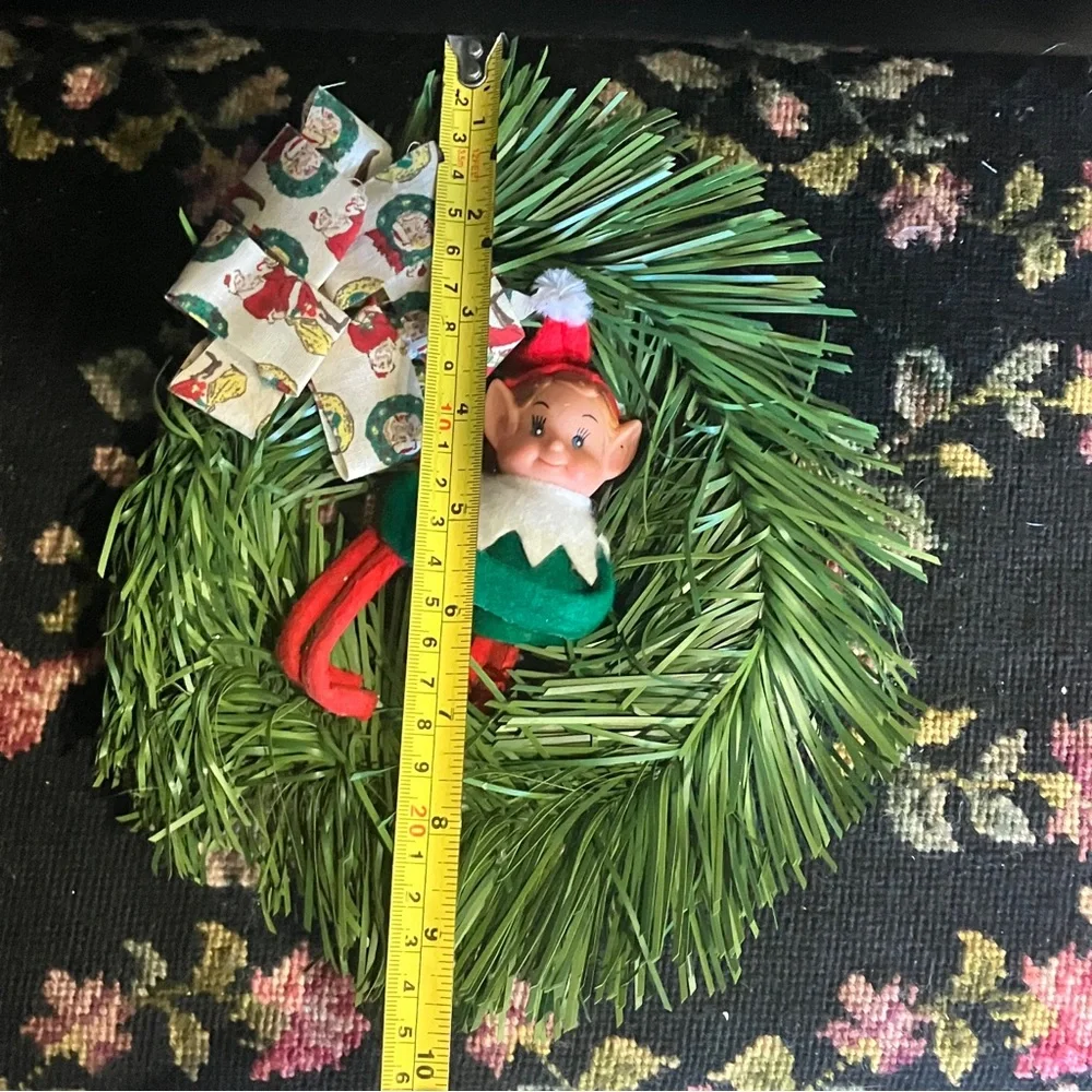Vintage Handmade Christmas Knee-Hugger Elf Small Wreath